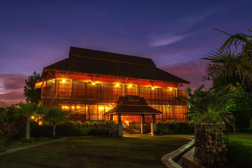 The Chaya Resort And Spa Chiang Mai Exteriör bild